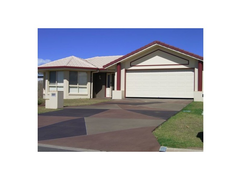 4 Lady Nelson Drive, Eli Waters QLD 4655
