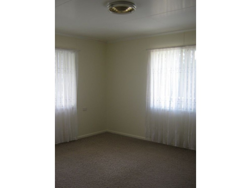 37 Stephenson Street, Pialba QLD 4655