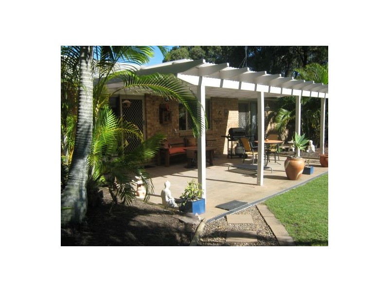 28 Garden Drive, Urangan QLD 4655
