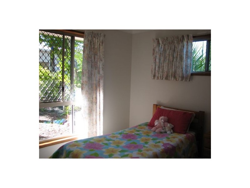 28 Garden Drive, Urangan QLD 4655