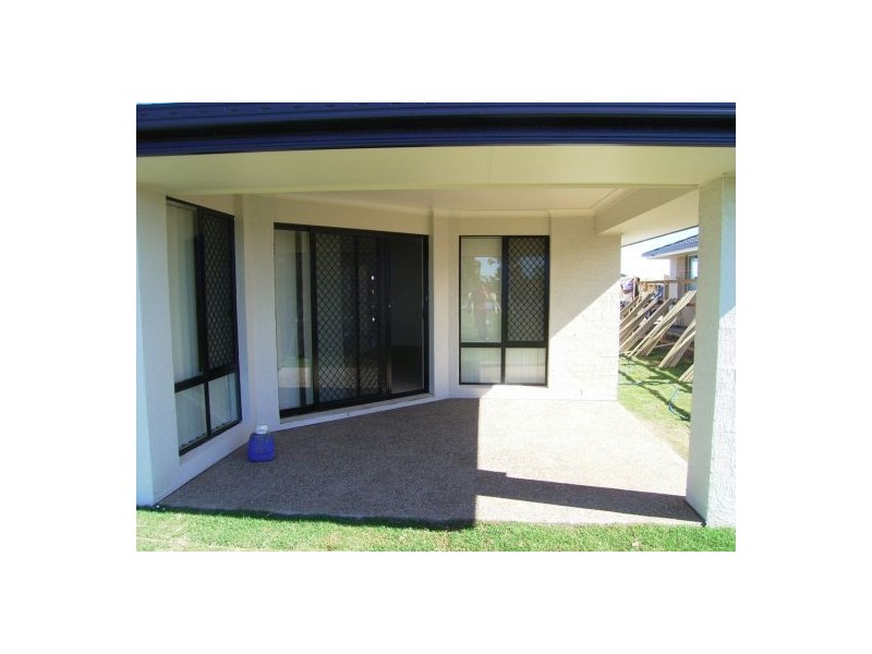 20 Golden Grove Court, Eli Waters QLD 4655
