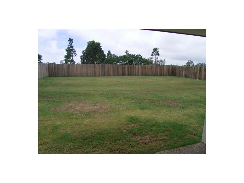 20 Golden Grove Court, Eli Waters QLD 4655
