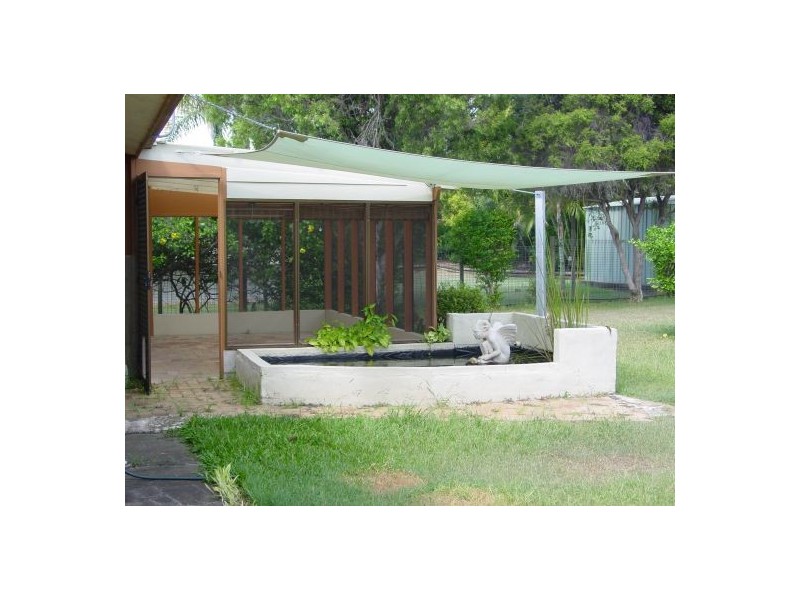 6 Preston, Point Vernon QLD 4655