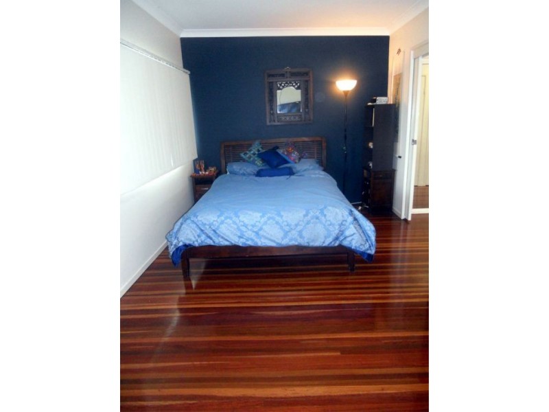 5/5 Mckean, Scarness QLD 4655