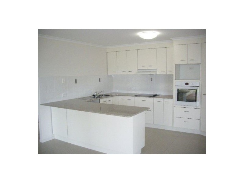 15 Golden Grove Court, Eli Waters QLD 4655