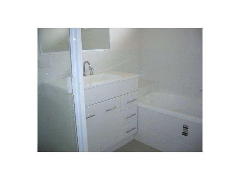 15 Golden Grove Court, Eli Waters QLD 4655