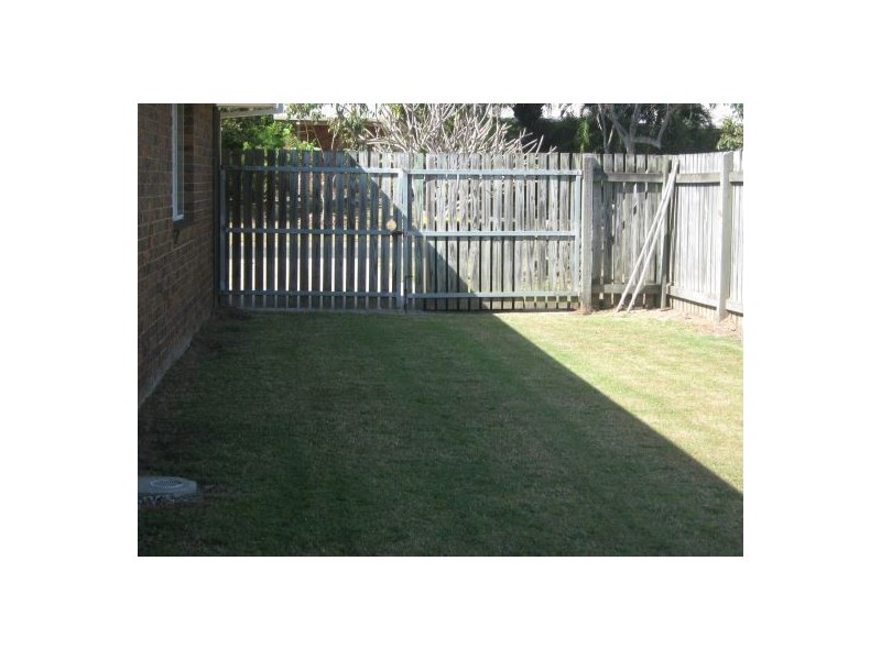 18 Cedar Crescent, Kawungan QLD 4655