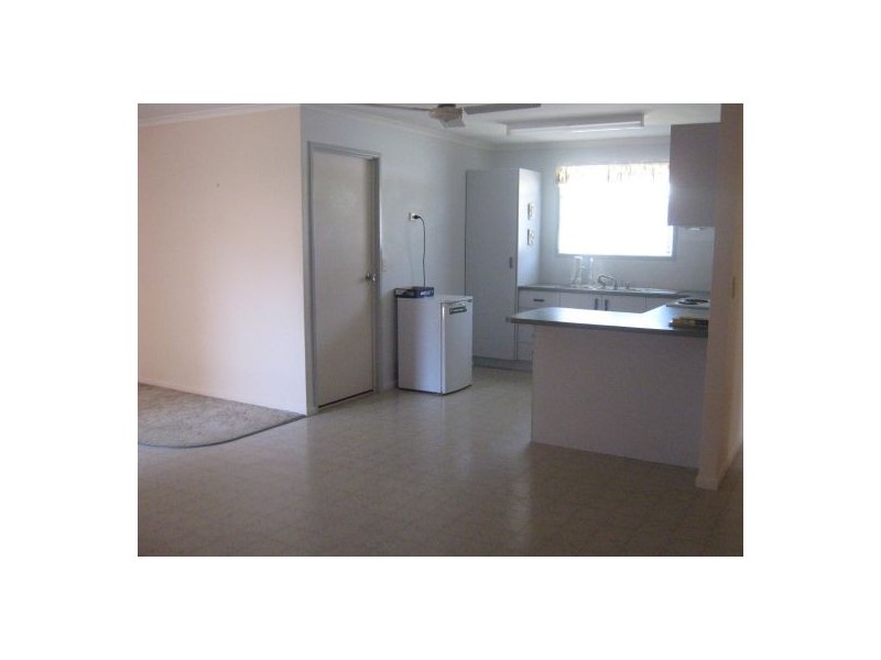18 Cedar Crescent, Kawungan QLD 4655