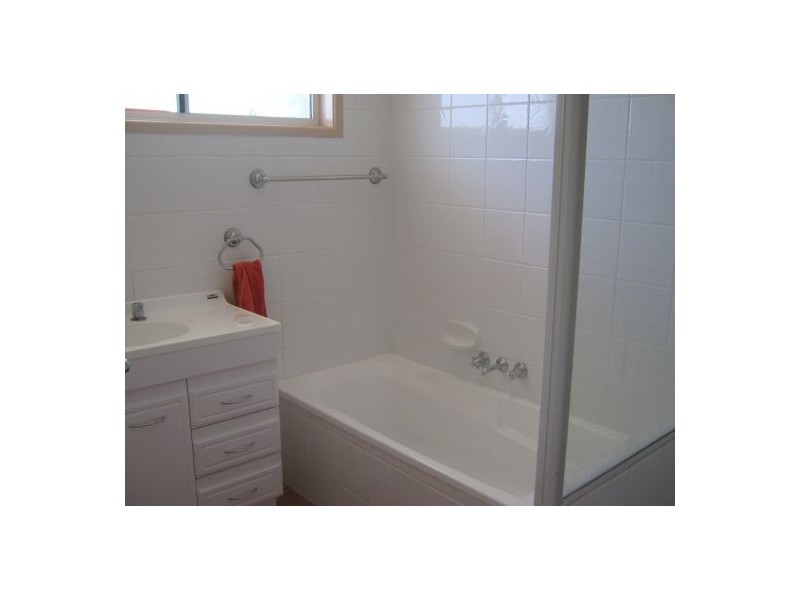 18 Cedar Crescent, Kawungan QLD 4655