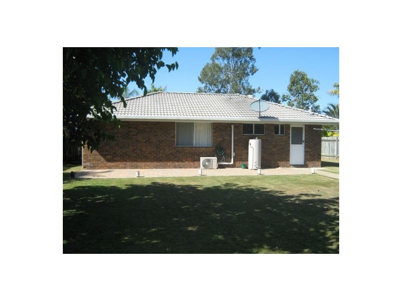 18 Cedar Crescent, Kawungan QLD 4655