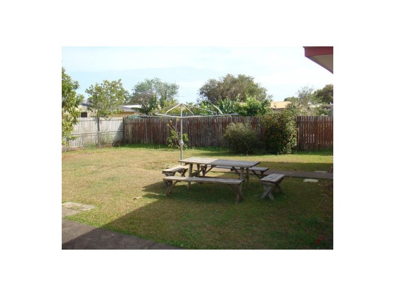 21 Caringa St, Urangan QLD 4655