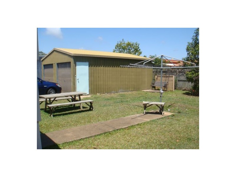 21 Caringa St, Urangan QLD 4655