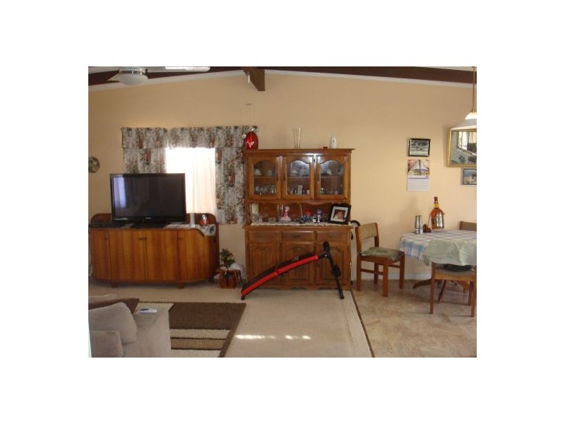 21 Caringa St, Urangan QLD 4655