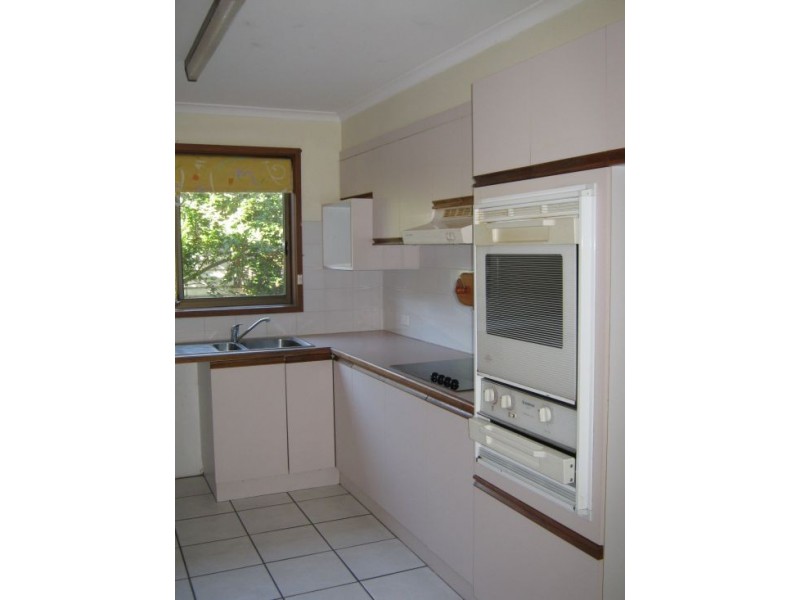 118 Long Street, Point Vernon QLD 4655