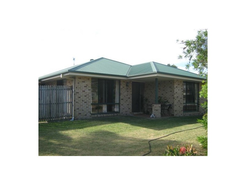 14 Walkers, Urangan QLD 4655