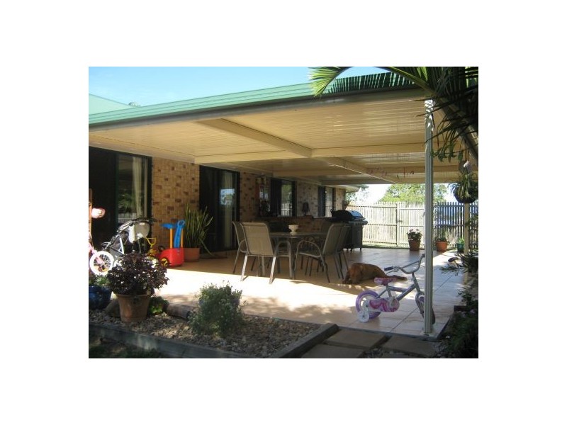 14 Walkers, Urangan QLD 4655