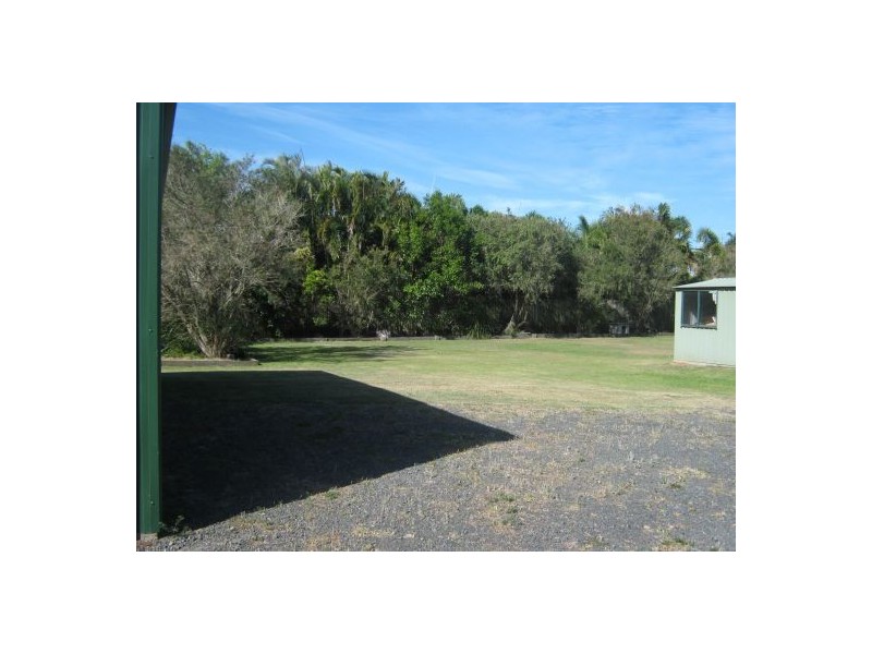 14 Walkers, Urangan QLD 4655