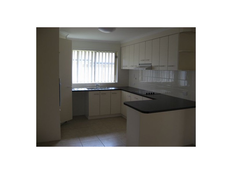 20 Topaz Cct, Urangan QLD 4655