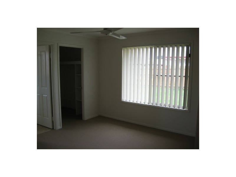 20 Topaz Cct, Urangan QLD 4655