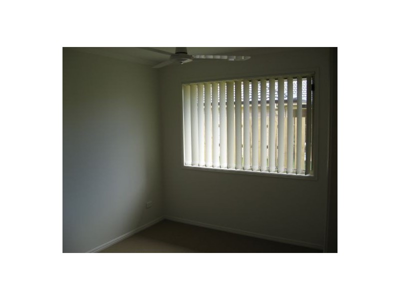20 Topaz Cct, Urangan QLD 4655