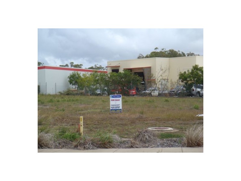 14 Southern Cross Circuit, Urangan QLD 4655
