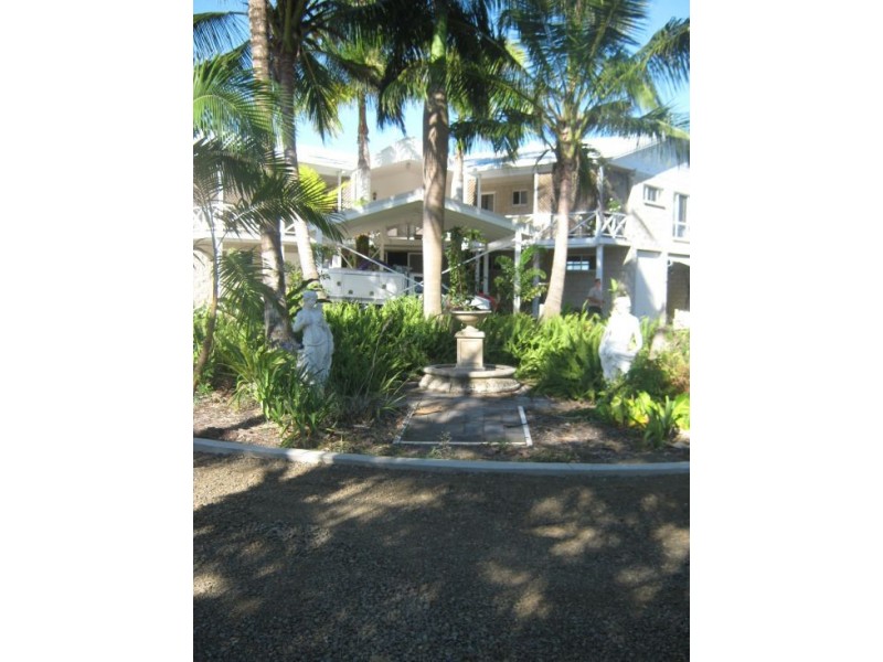 45 Francis Avenue, Booral QLD 4655