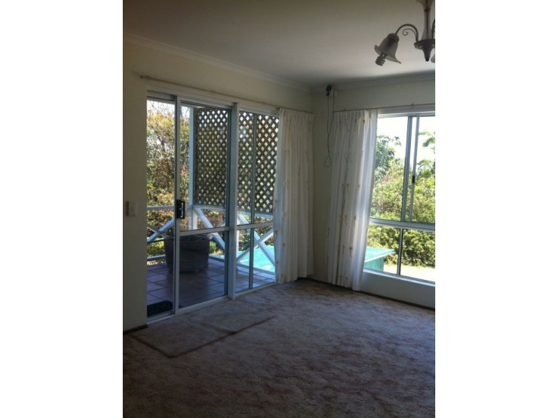 45 Francis Avenue, Booral QLD 4655