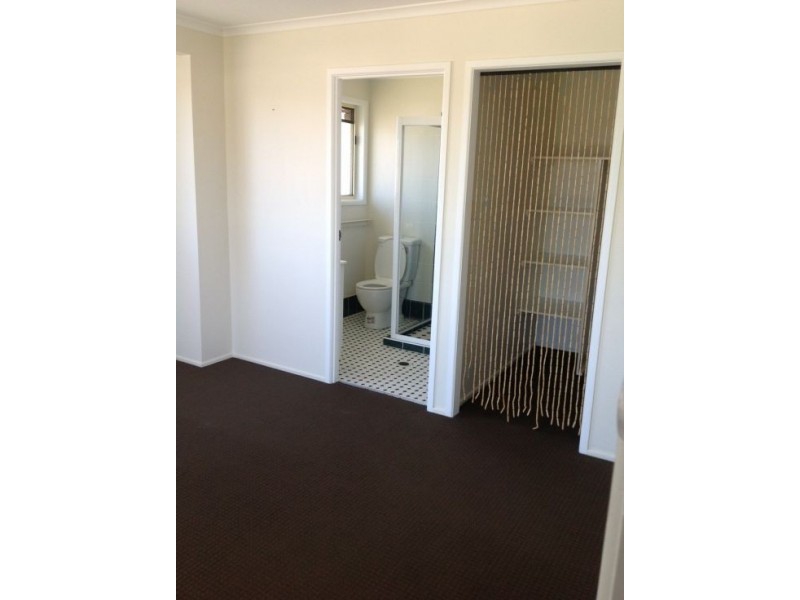 7 Banksia Park Dr, Scarness QLD 4655