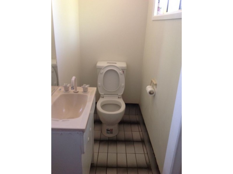 7 Banksia Park Dr, Scarness QLD 4655