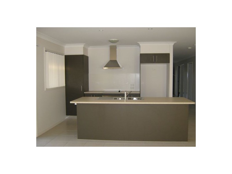 25 Bianca Ct, Torquay QLD 4655