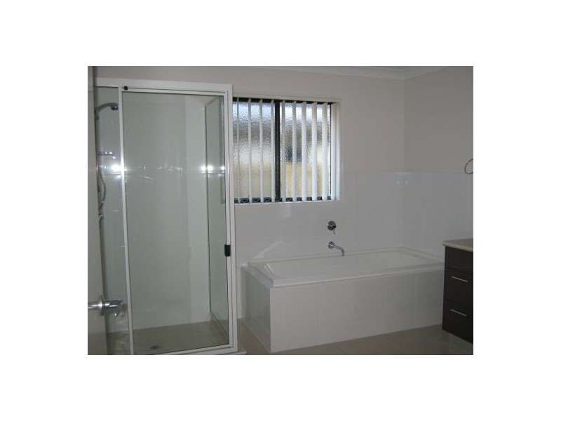 25 Bianca Ct, Torquay QLD 4655