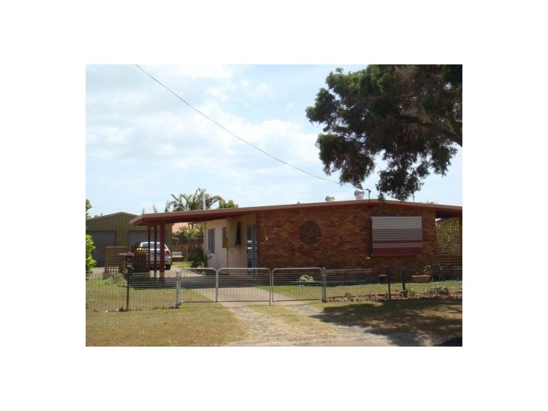 21 Caringa Street, Urangan QLD 4655