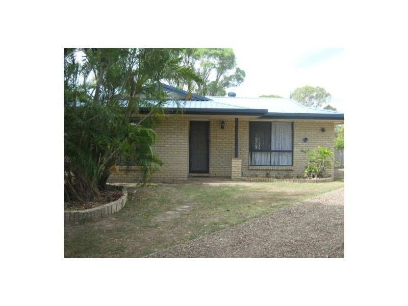 11 Macbel Court, Torquay QLD 4655