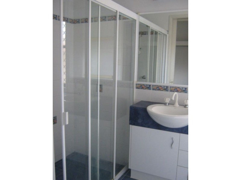 11 Macbel Court, Torquay QLD 4655