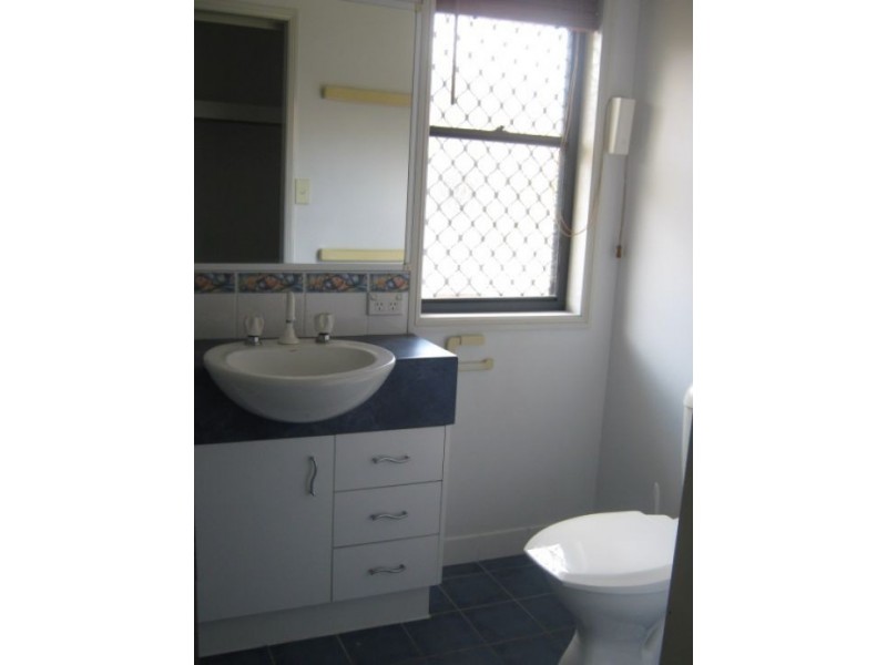 11 Macbel Court, Torquay QLD 4655