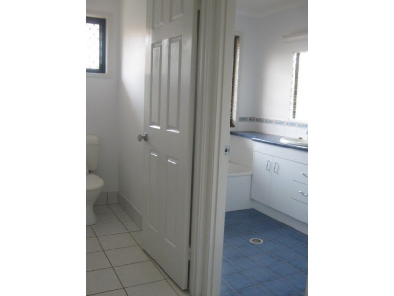 11 Macbel Court, Torquay QLD 4655