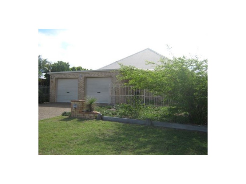 41 Margaret Street, Urangan QLD 4655