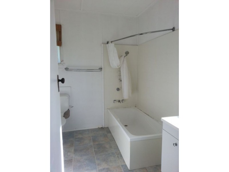 15 Truro Street, Torquay QLD 4655