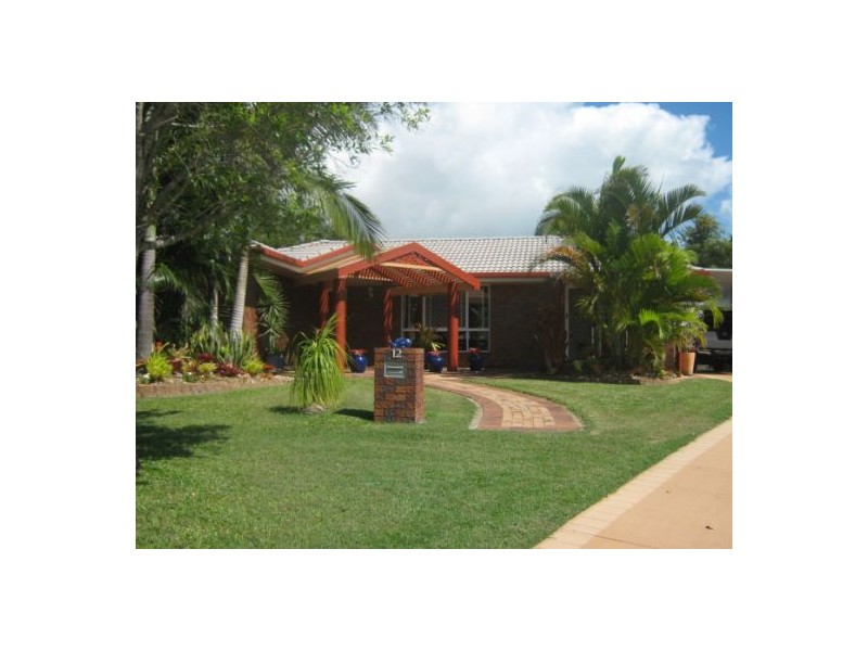 12 Tristania Cres, Urangan QLD 4655