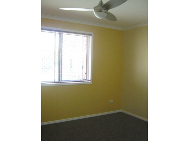 12 Tristania Cres, Urangan QLD 4655