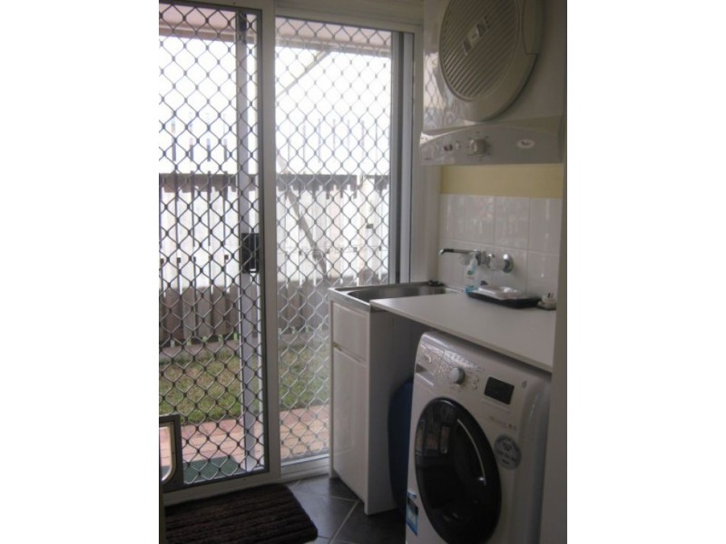 12 Tristania Cres, Urangan QLD 4655