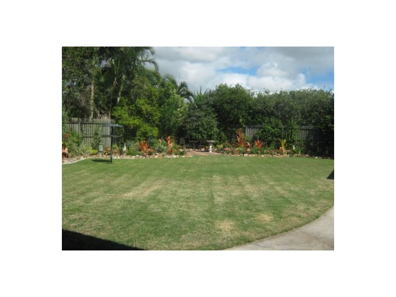 12 Tristania Cres, Urangan QLD 4655