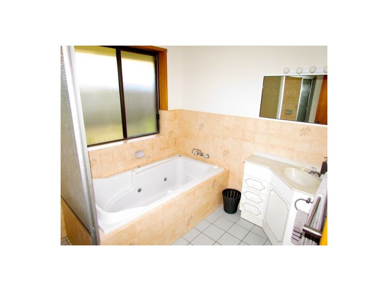 36 Tingira Terrace, Scarness QLD 4655