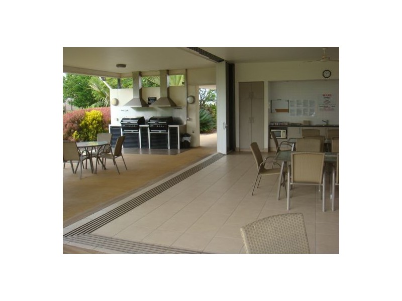 58 / 230 Pulgul St, Urangan QLD 4655