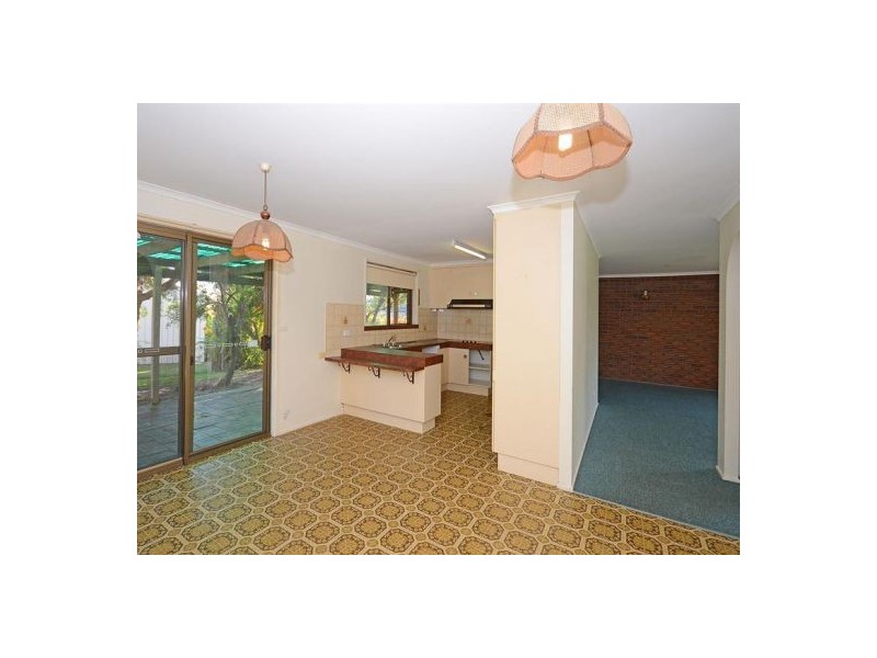 15 Maryanne Court, Point Vernon QLD 4655