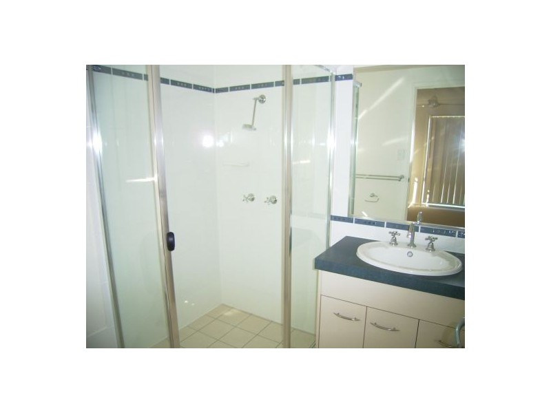 20 Golden Grove, Eli Waters QLD 4655