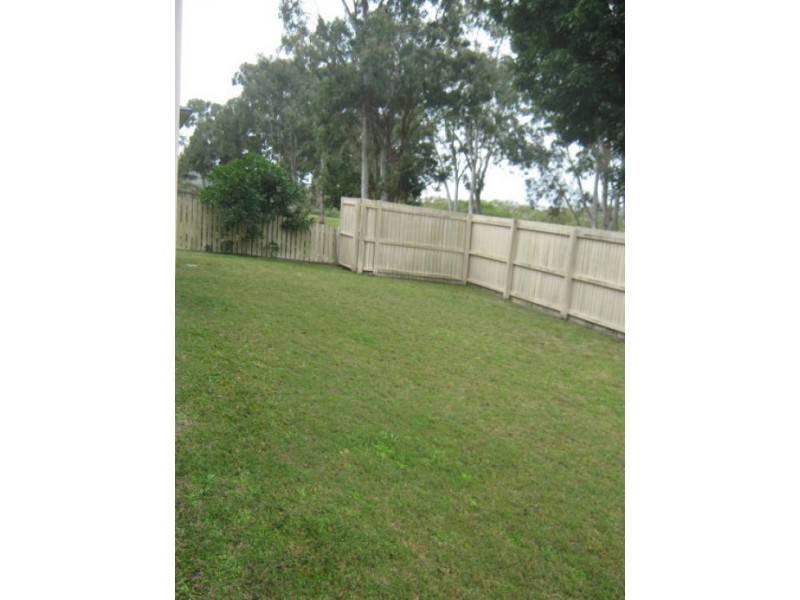 20 Foreshore Drive, Urangan QLD 4655
