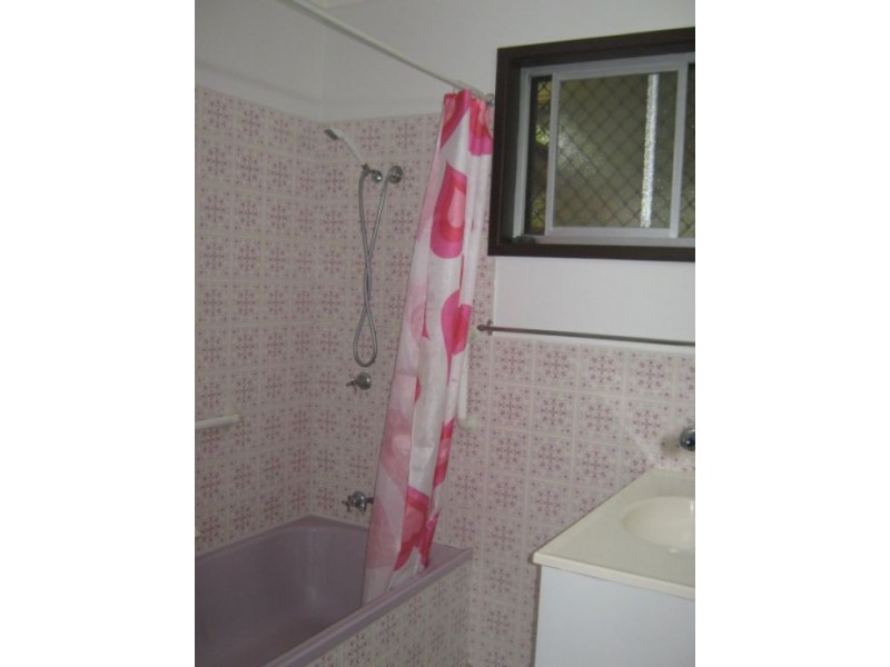 13 Pineapple Avenue, Torquay QLD 4655