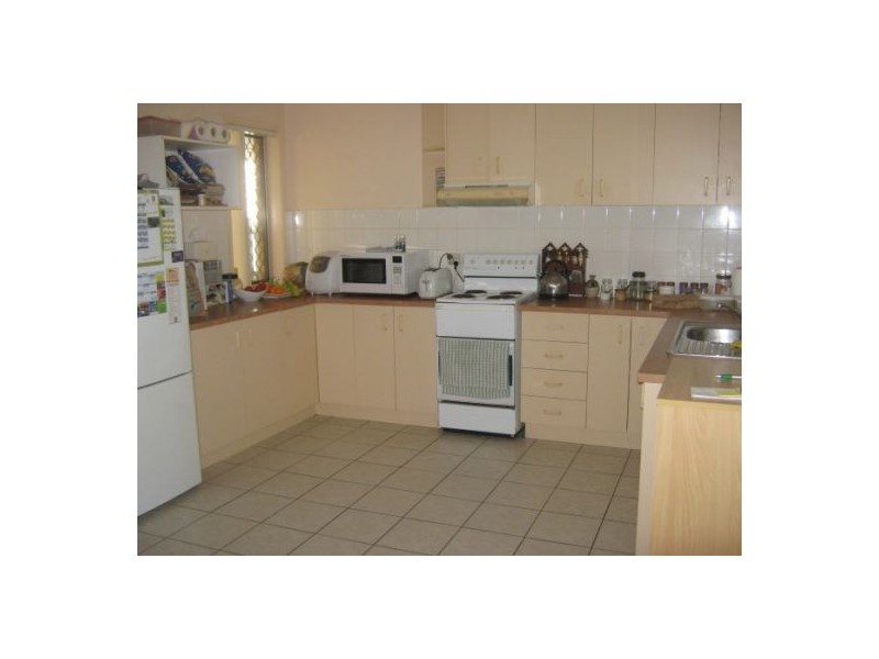 63 North, Point Vernon QLD 4655
