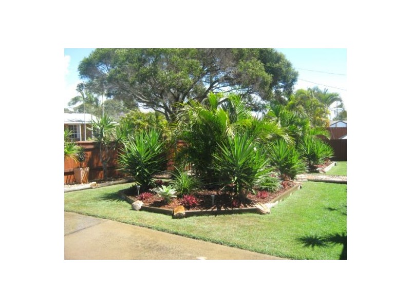 3 Cliveden, Point Vernon QLD 4655